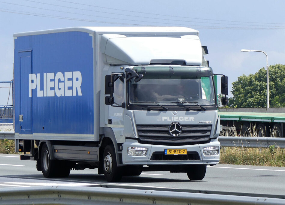 PLIEGER