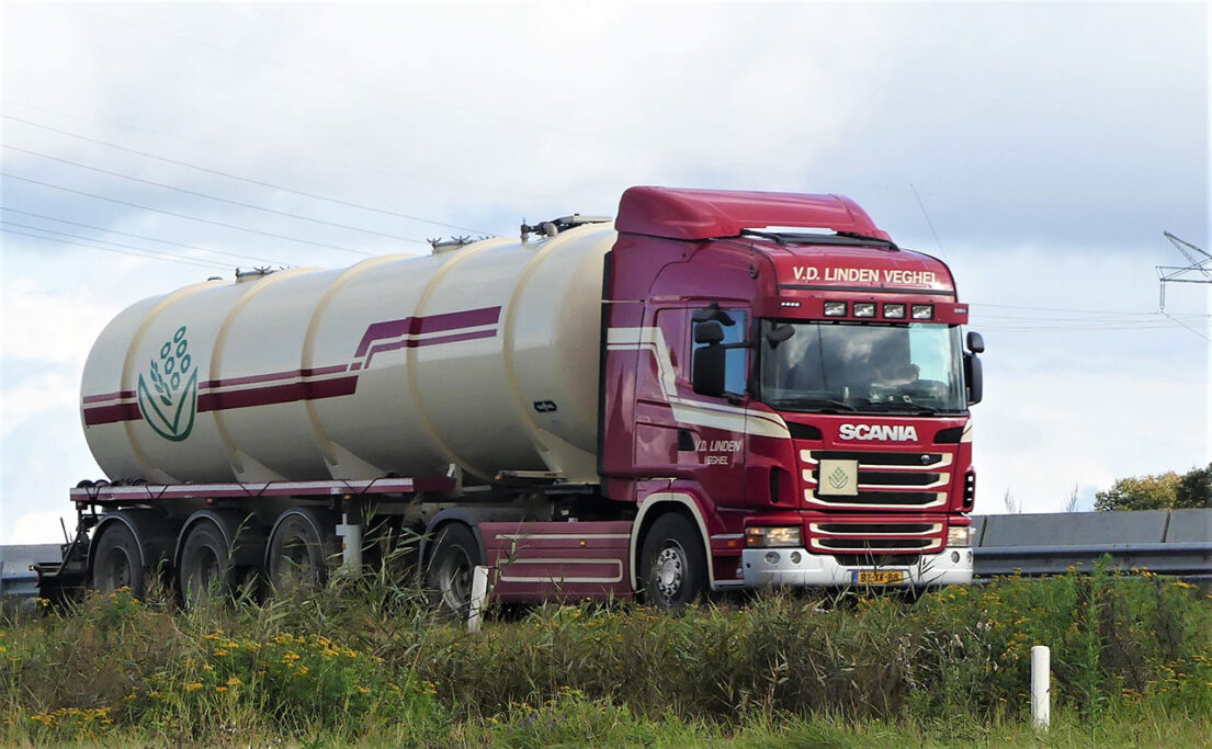 V.D.LINDEN V.D.LINDEN