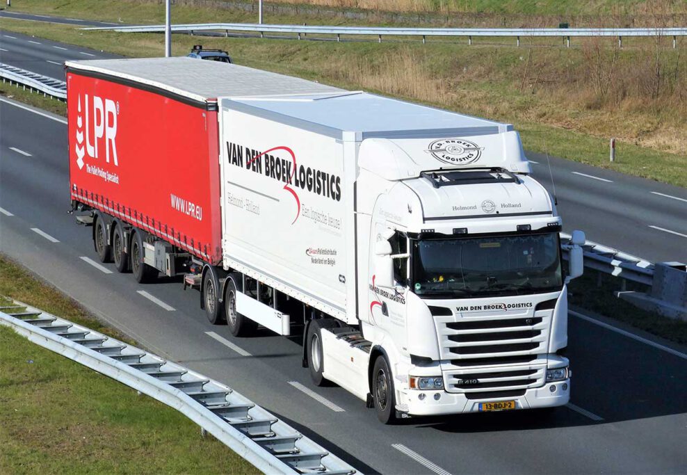 VAN DEN BROEK VAN DEN BROEK