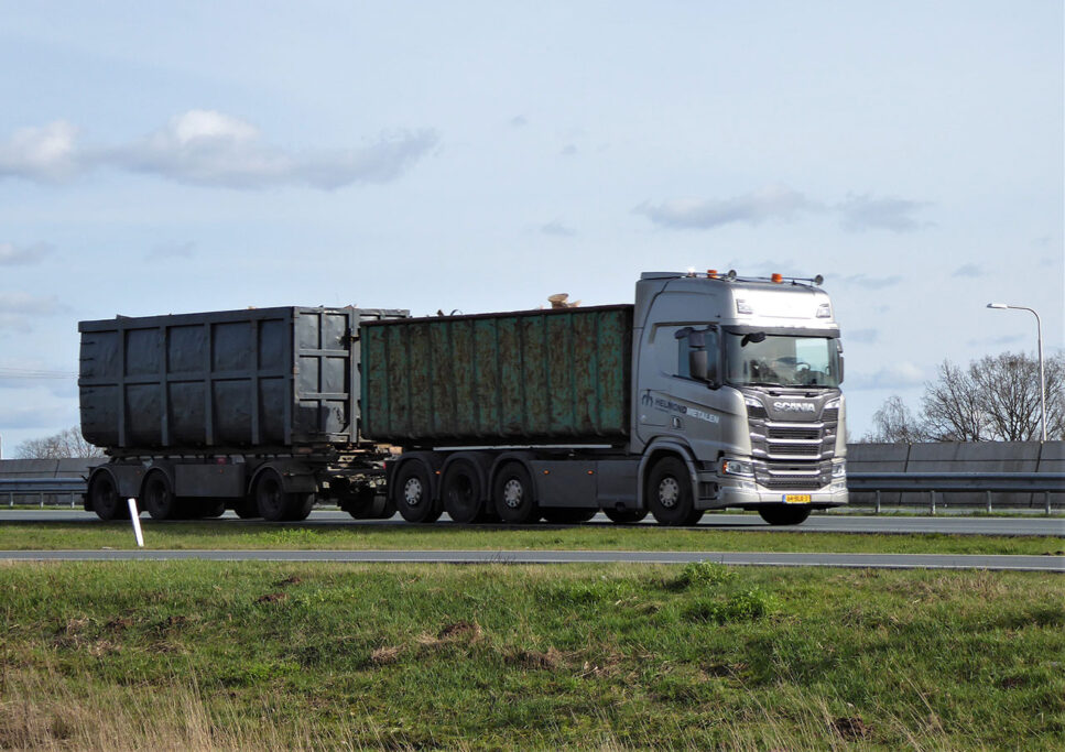 HELMOND METALEN HELMOND METALEN