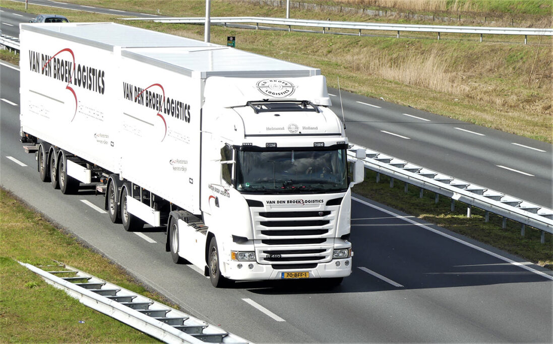 VAN DEN BROEK VAN DEN BROEK