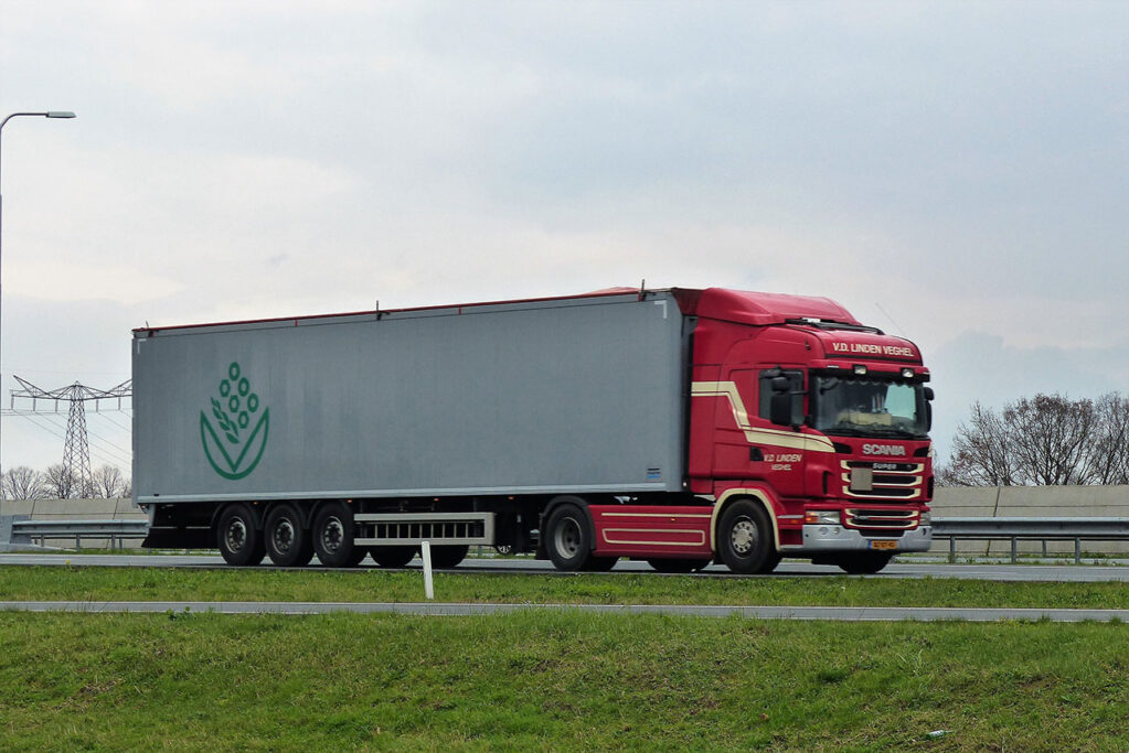 V.D. LINDEN V.D. LINDEN