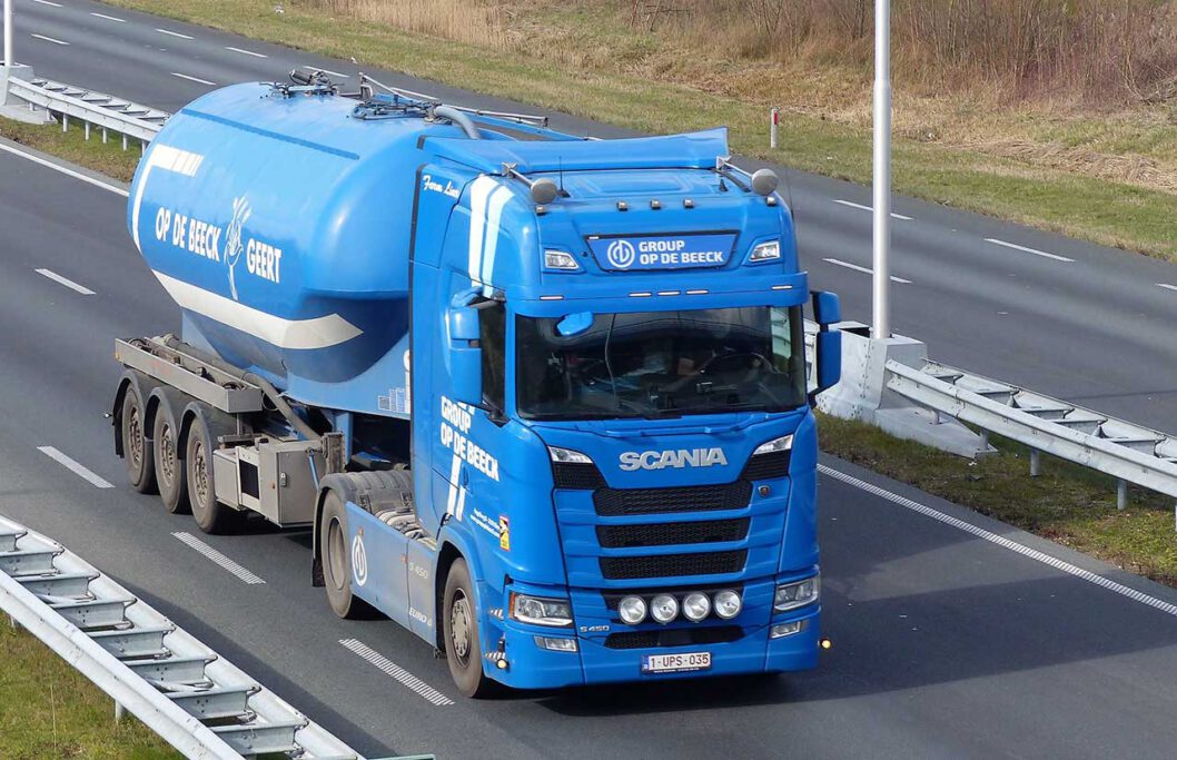 OP DE BEECK OP DE BEECK