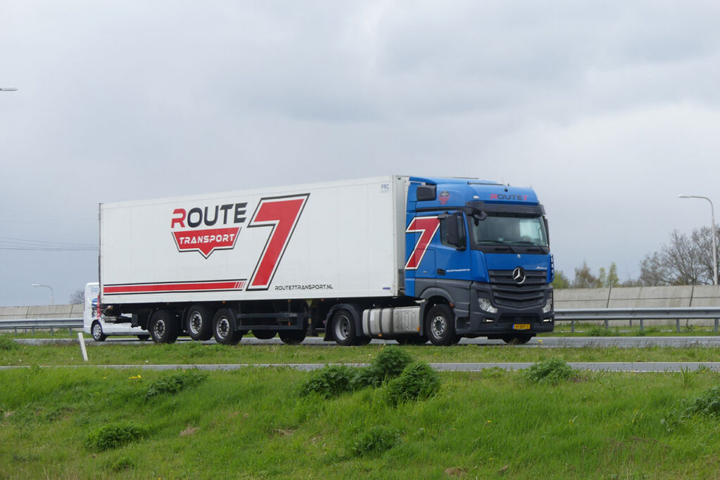 ROUTE 7.TRANSPORT