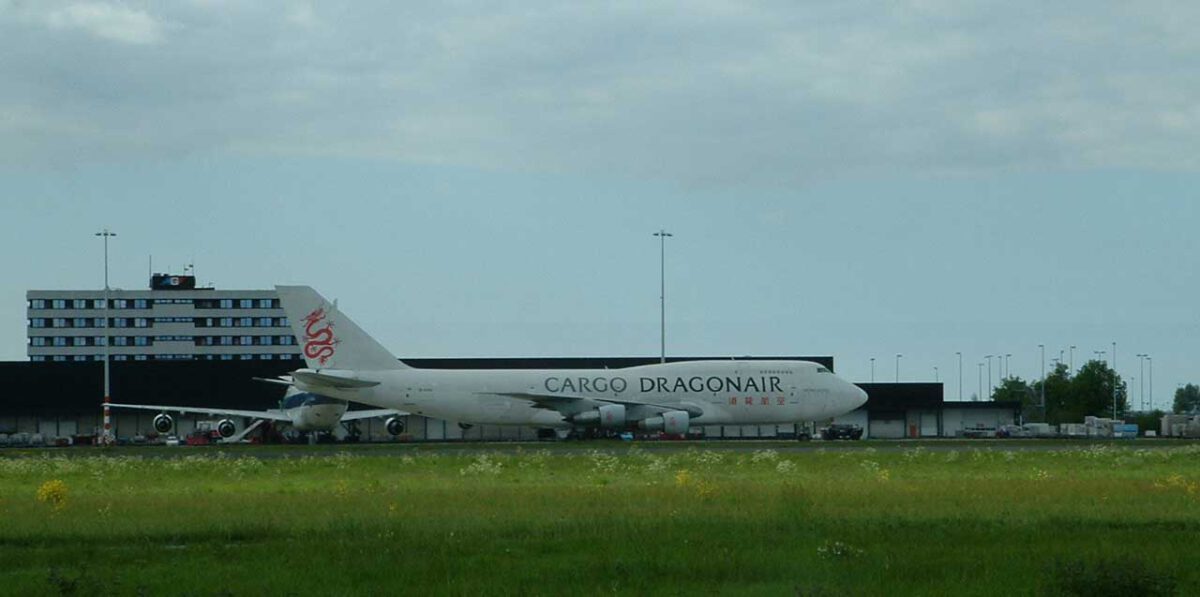 Dragonair cargo