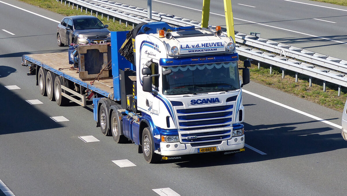 L.A.v.d.HEUVEL L.A.v.d.HEUVEL