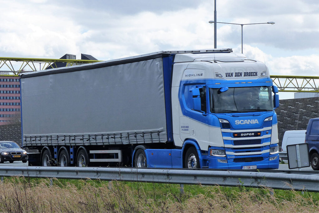 VAN DEN BROECK VAN DEN BROECK