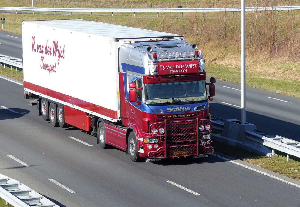 R. VAN DER WIJST R. VAN DER WIJST