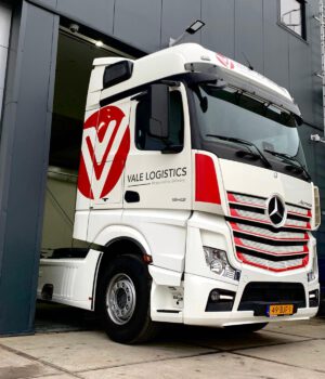 Mercedes Actros ValeLogistics