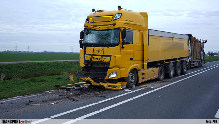 Aanrijding met twee vrachtwagens op N331 [+foto’s]