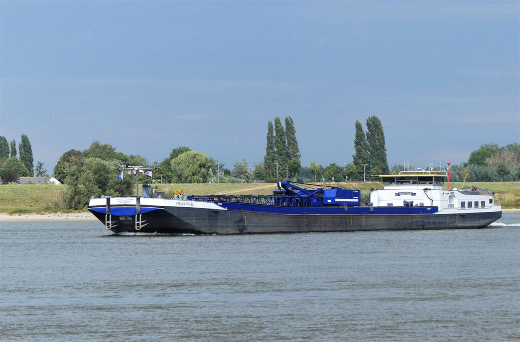 KRAANVOGEL KRAANVOGEL