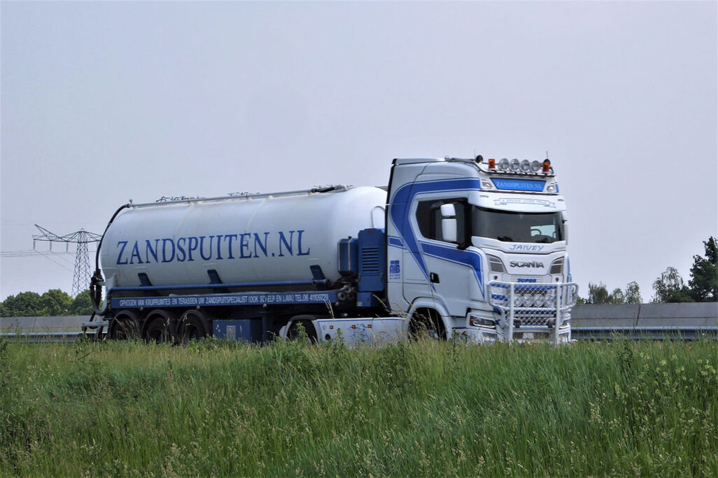 ZANDSPUITEN.NL ZANDSPUITEN.NL