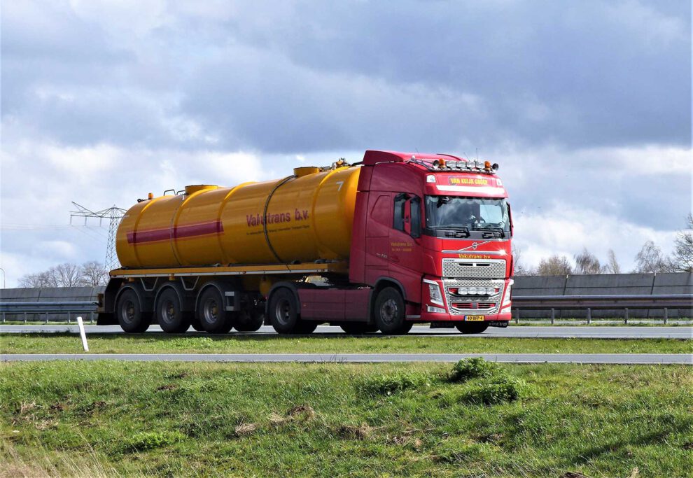 VAKUTRANS BV