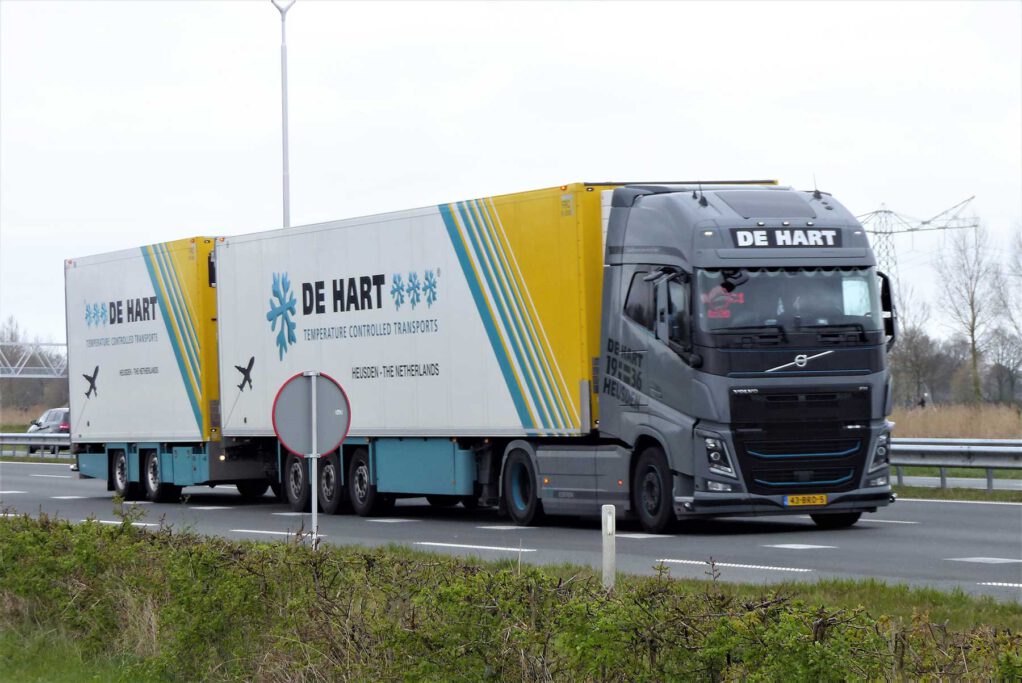 DE HART