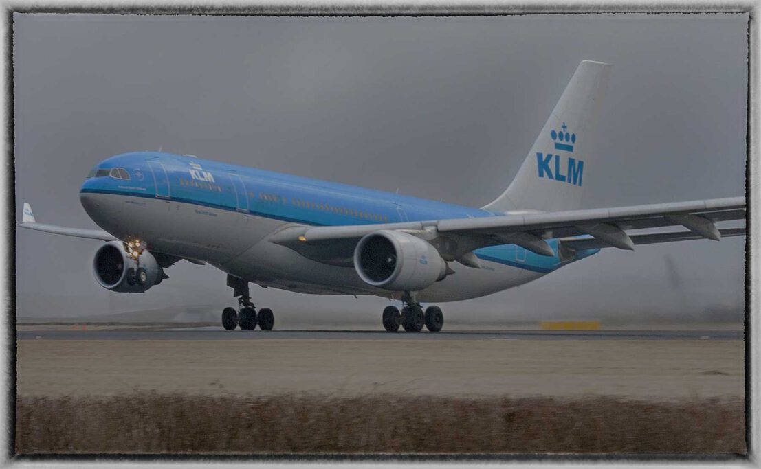 KLM PH-AOE (MSN 770)