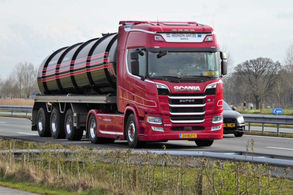 MEERKERK AANTJES MEERKERK AANTJES
