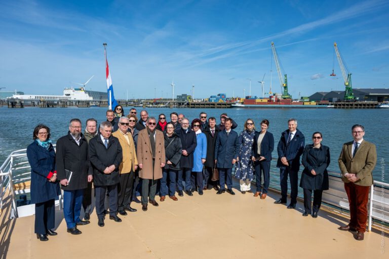 23 EU-ambassadeurs op werkbezoek bij North Sea Port in Zeeland