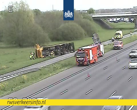 Gekantelde vrachtwagen A12