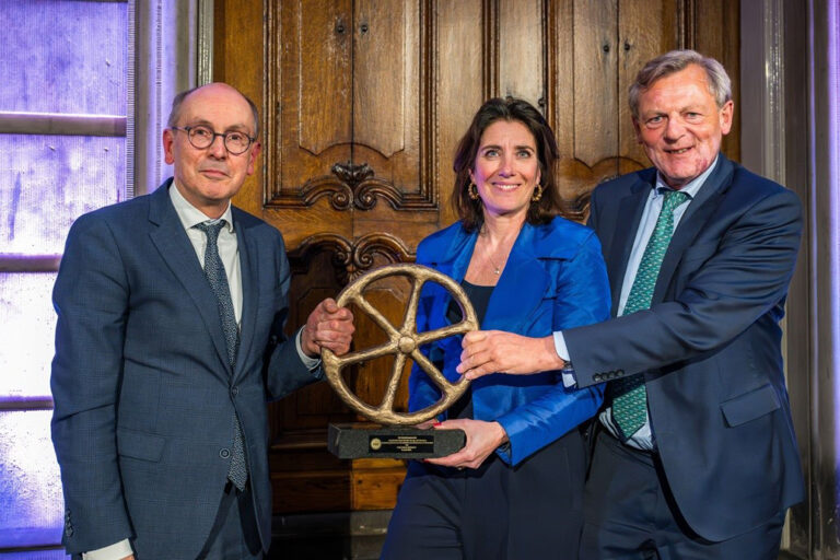 Veilig Verkeer Nederland ontvangt Gouden RAI Wiel