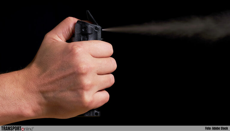 Vrachtwagenchauffeur gebruikt pepperspray bij ruzie met andere chauffeur over parkeerplek