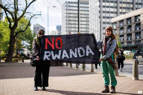 protest tegen uitzetting azielzoekers naar Rwanda