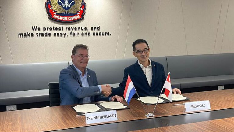 Nederland en Singapore tekenen overeenkomst voor uitwisselen van data over zeecontainers