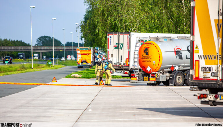 Tankwagen lekt methanol op parkeerplaats langs A37 [+foto]