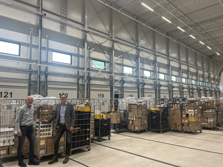 Eerste PLUS en Coop winkels ontvangen vers uit DC Deventer