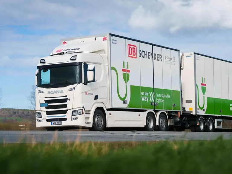 DB Schenker is eerste bedrijf in Zweden dat met de Scania R 450e langeafstandsroutes rijdt
