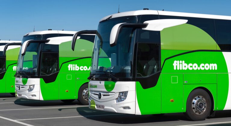 flibco.com kondigt exclusieve busverbinding van Maastricht naar Charleroi Airport