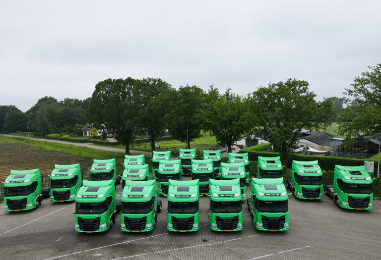 Twintig DAF XD-Trekkers voor Gebroeders van Eijk