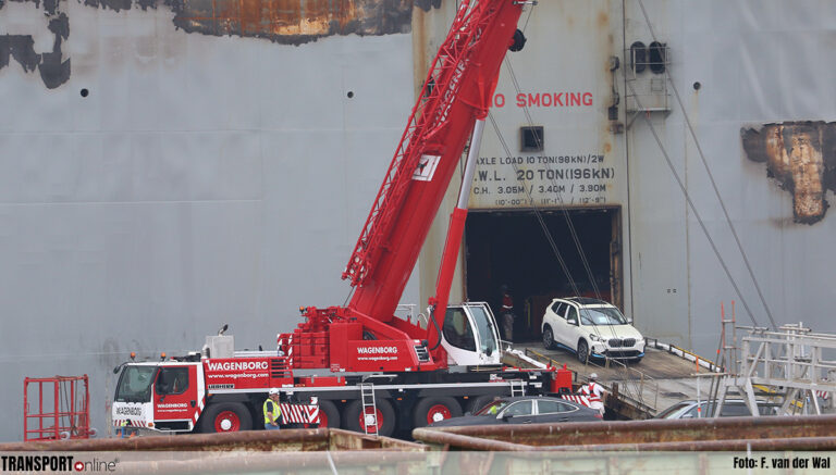 BMW probeert via rechter verkoop partij auto’s uit uitgebrande Fremantle Highway te voorkomen