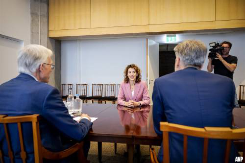 Hermans als eerste ontvangen door Schoof en Van Zwol