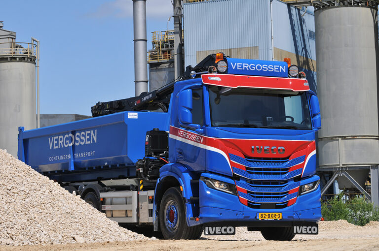Nieuwe IVECO X-WAY containerwagen voor Vergossen Transport