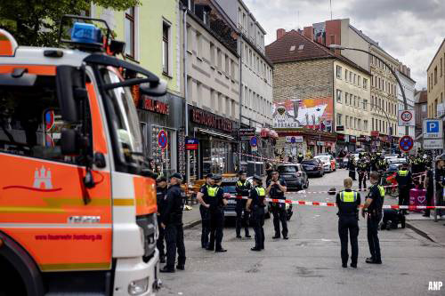 man met bijl in Hamburg neergeschoten