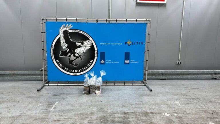 Douane treft 30 kilo coke aan in Rotterdamse haven