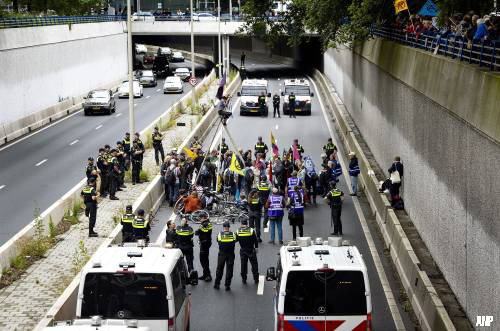 A12 blokkade