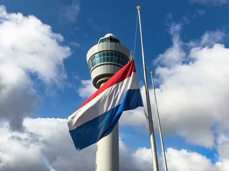 Stilte op Polderbaan vanwege herdenking MH17