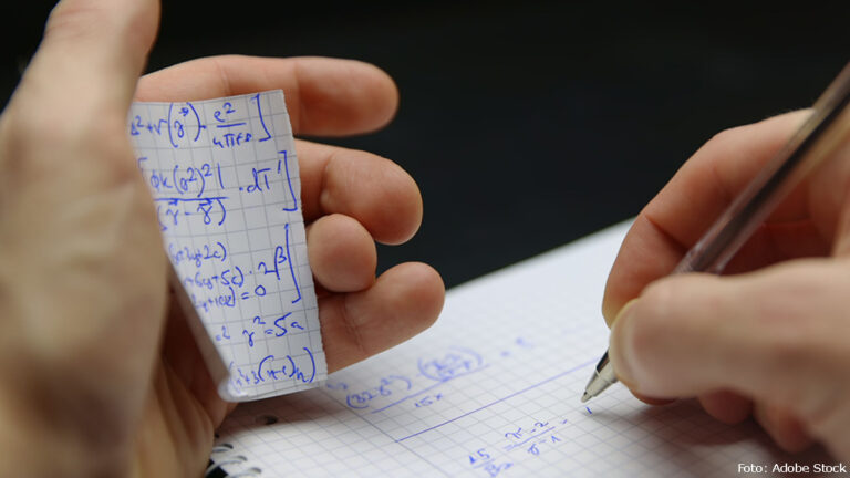 Hilversumse school mocht eindexamen ongeldig verklaren na vondst spiekbriefje