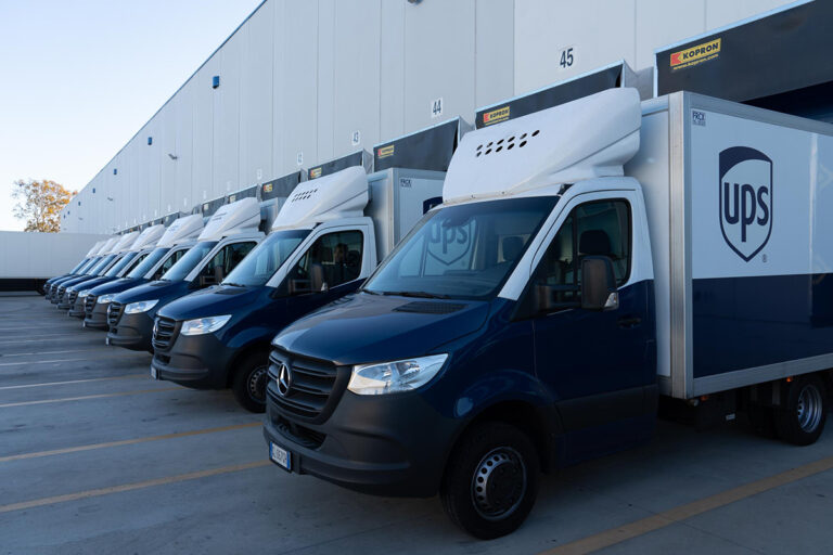 UPS Healthcare voegt ruim 200 temperatuurgecontroleerde voertuigen toe aan zijn Europese vloot