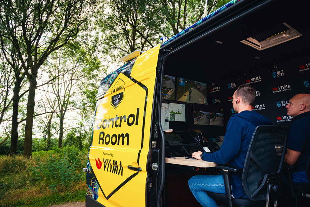 Visma Lease a Bike Tour de France Controlroom VW Crafter