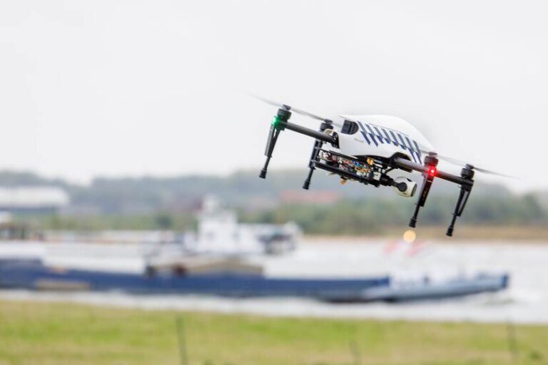 ILT handhaaft met e-noses en cameradrones op verbod varend ontgassen