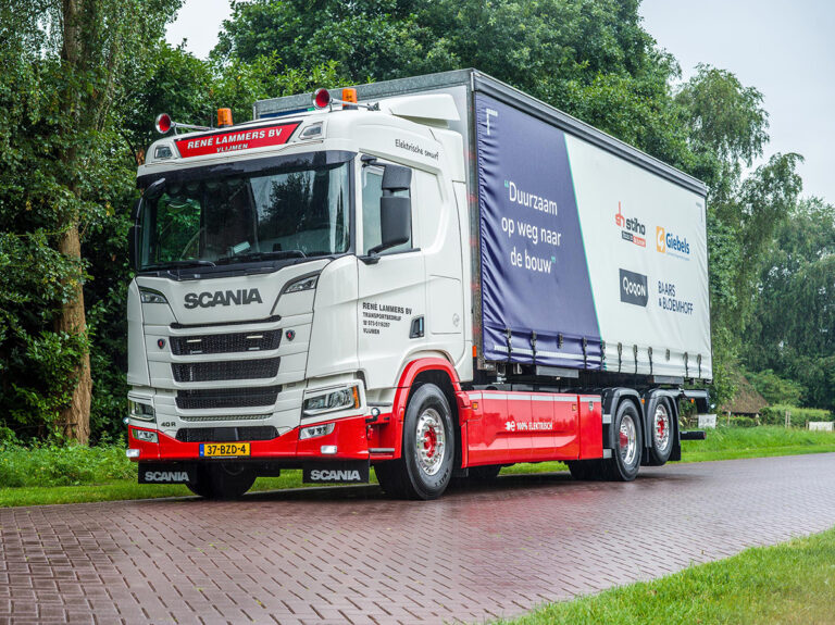 Nieuwe Scania 40R BEV 6×2 bakwagen voor Rene Lammers Transport
