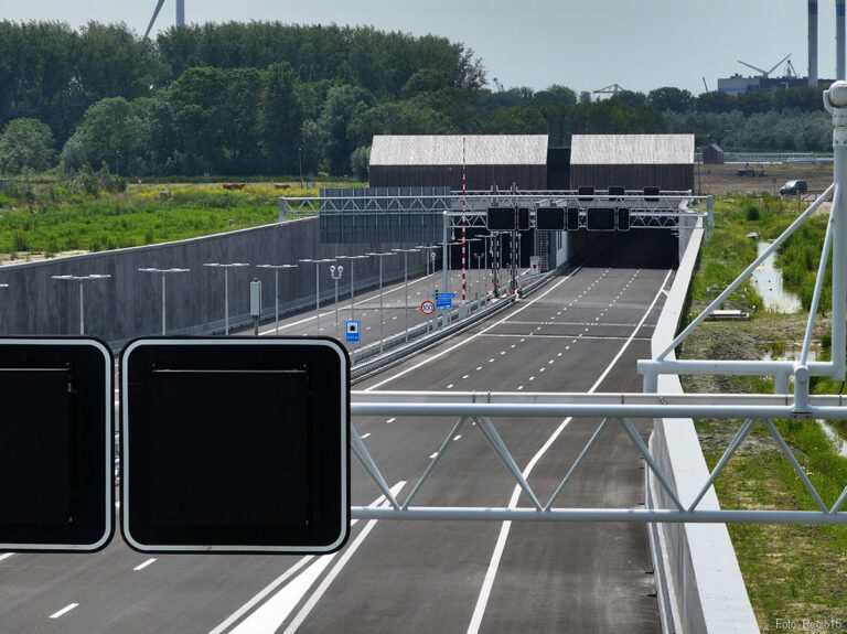 Eerste elektronische tolweg A24 draait verlies: miljoenen tekort in eerste jaar