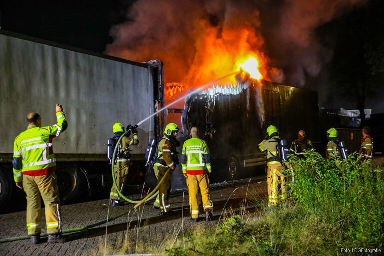 Trailer uitgebrand in Apeldoorn [+foto]
