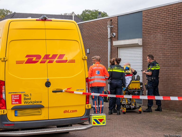 DHL-bezorger zwaargewond bij incident in Waalwijk [+foto]