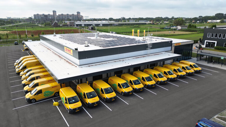 DHL opent circulaire CityHub in Hendrik-Ido-Ambacht