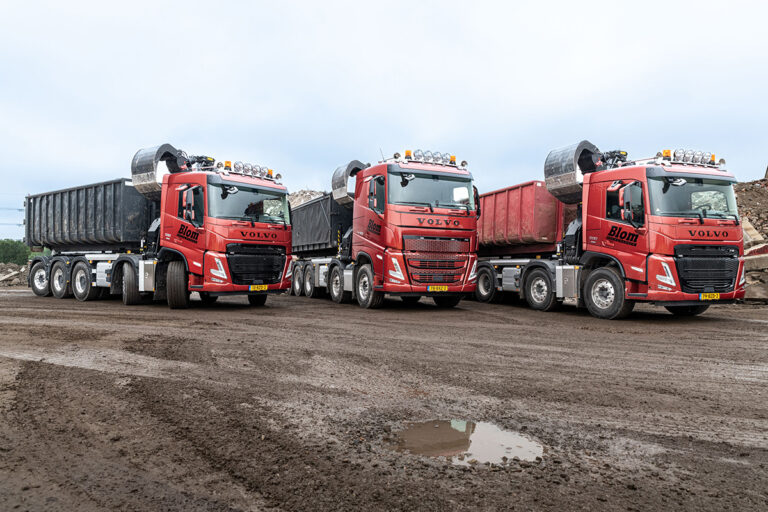 Blom Grondwerken vernieuwt wagenpark met drie nieuwe Volvo-trucks