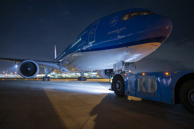 Intercontinentale vlucht van KLM voor The Aviation Challenge naar Singapore