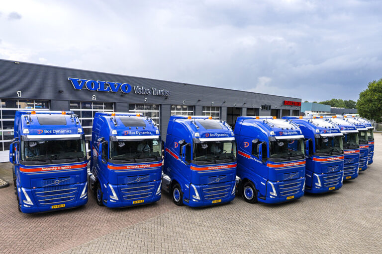 Tien nieuwe Volvo FH 460 4×2-trekkers voor Bos Dynamics, vervolgorder al geplaatst
